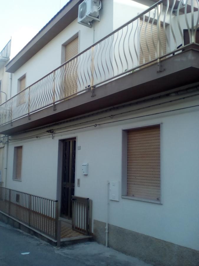 Guest House Via Crispi Pozzallo Esterno foto